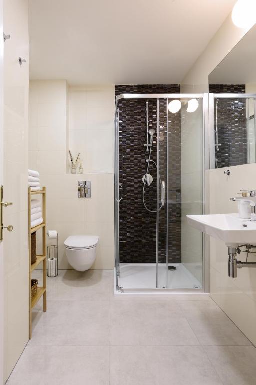 TurnKey I Karlín Square Apartments - 13