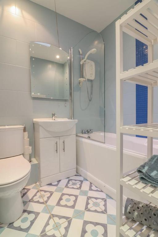 Koupelna v ubytování GuestReady - Coastal Charm near Sandymount Beach