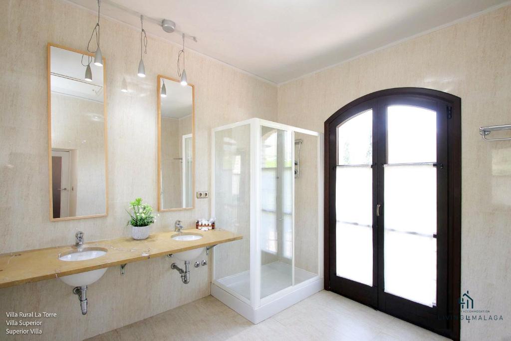 Koupelna v ubytování Living4Malaga Villas Rurales Grazalema