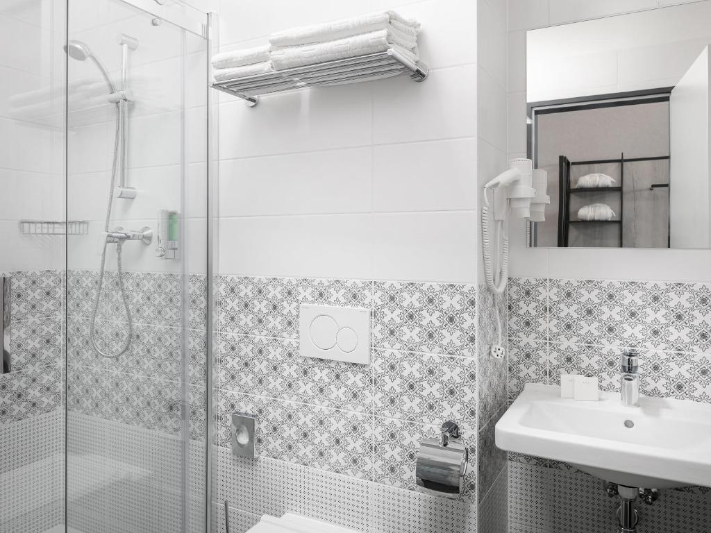EA ApartHotel Melantrich - Studio With Free Parking