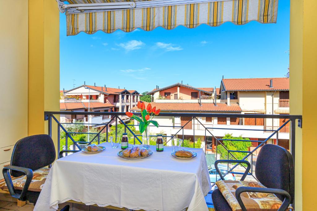 Balkón alebo terasa v ubytovaní Magnolia Sirmione 500m from lake Garda - Happy Rentals