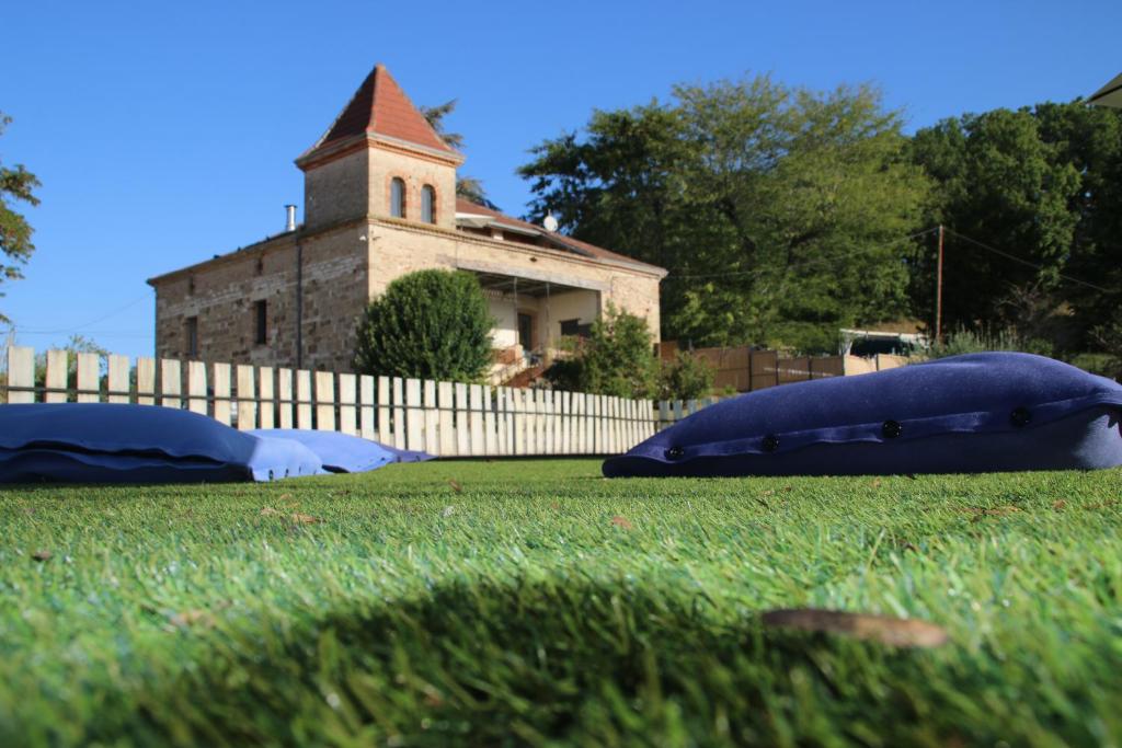 En have udenfor Domaine de Massoulac