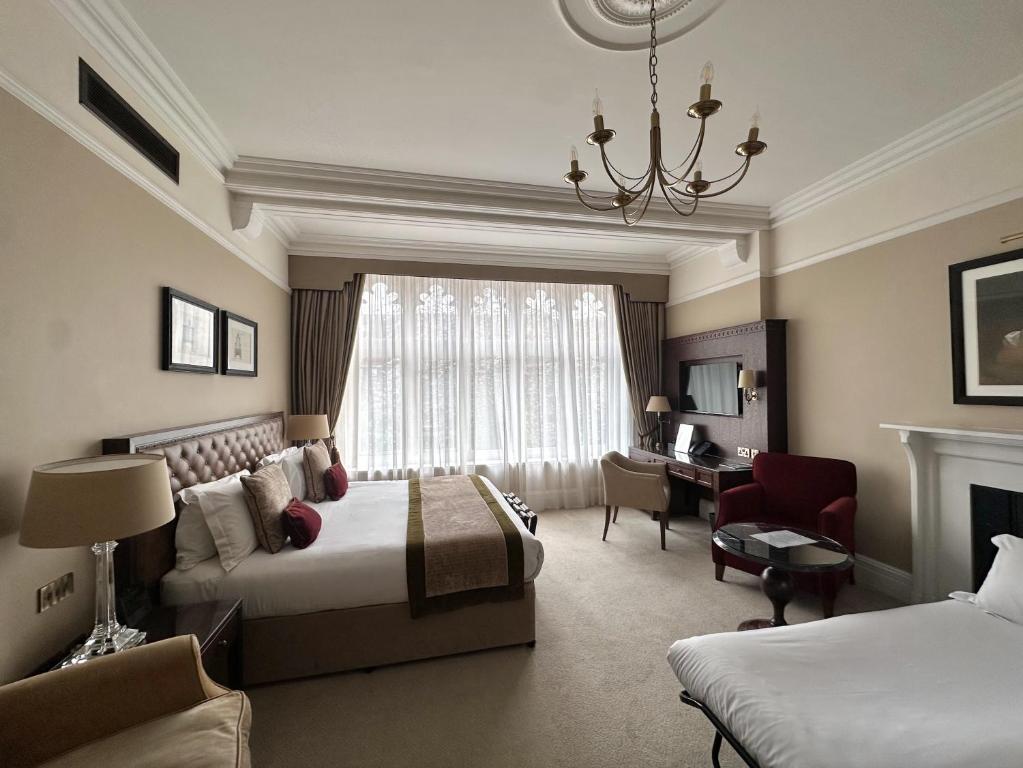 St Paul's Hotel photo