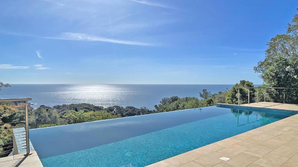 Photo de la galerie de l'établissement Villa French Paradis, aux Issambres