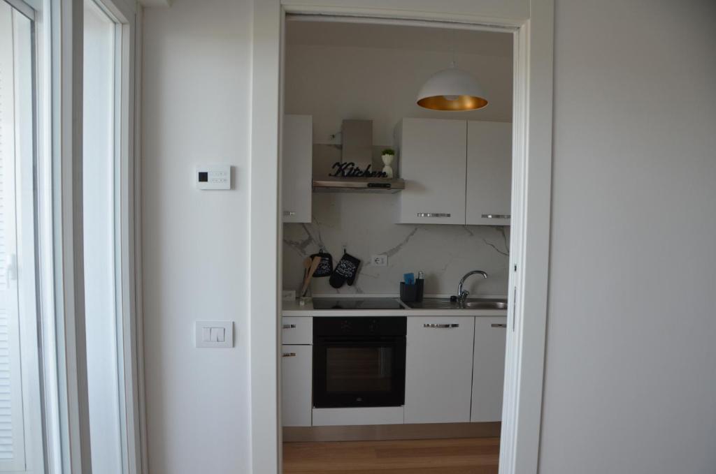 Kuchyň nebo kuchyňský kout v ubytování Suite 39 tra Roma e il mare