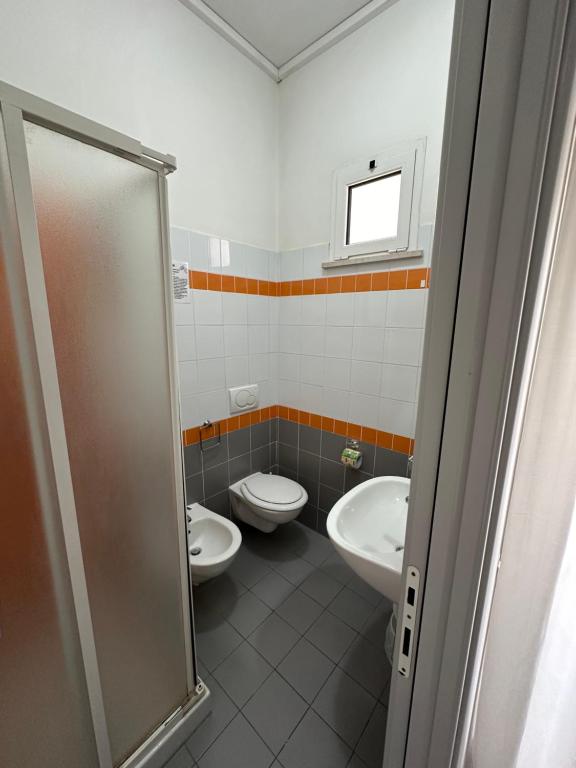 Koupelna v ubytování Hotel Austria