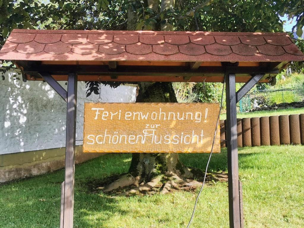 Certifikát, hodnocení, plakát nebo jiný dokument vystavený v ubytování Zur schönen Aussicht