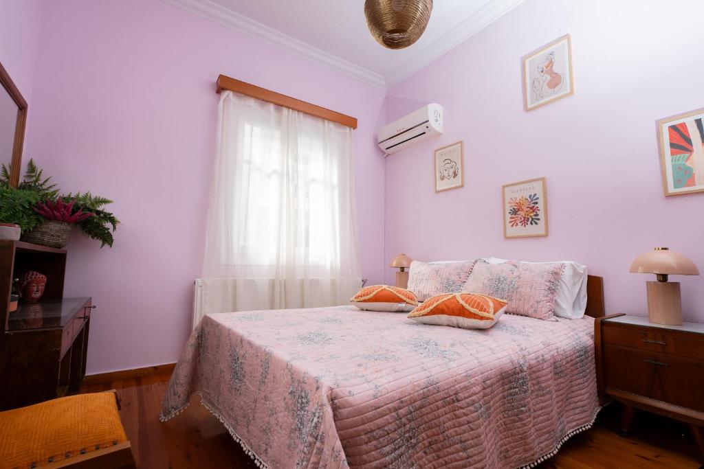 Postel nebo postele na pokoji v ubytování Aggire Zante Retro Residence