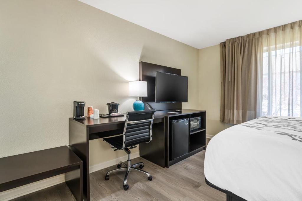 Sleep Inn & Suites - One Room Suite - Acceso A Discapacitados/no Fumar