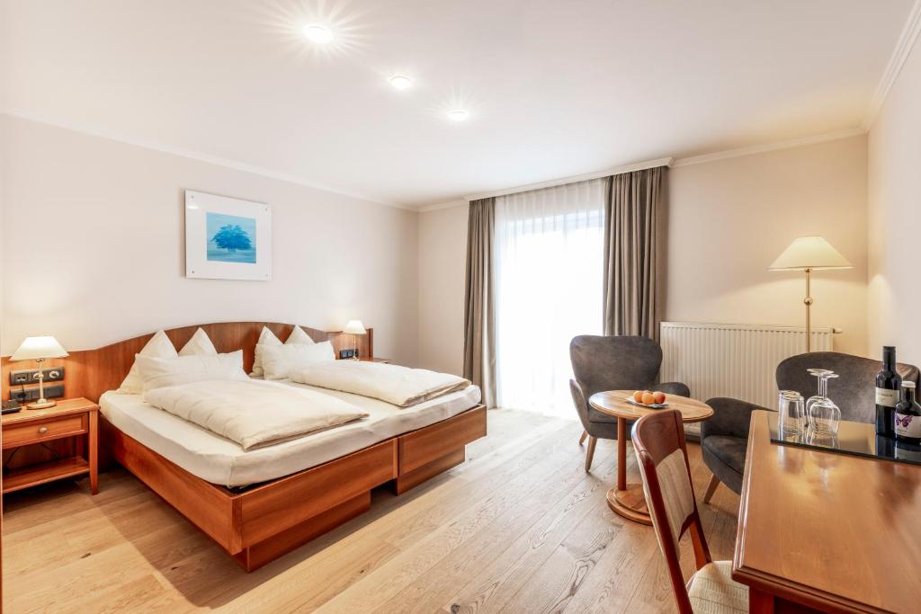 Hotel Weisser Hirsch - 17