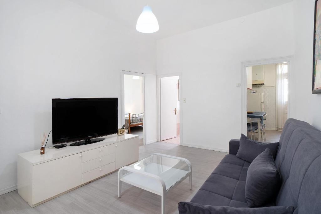 Μια τηλεόραση ή/και κέντρο ψυχαγωγίας στο Casa paolino 50 metri dal mare