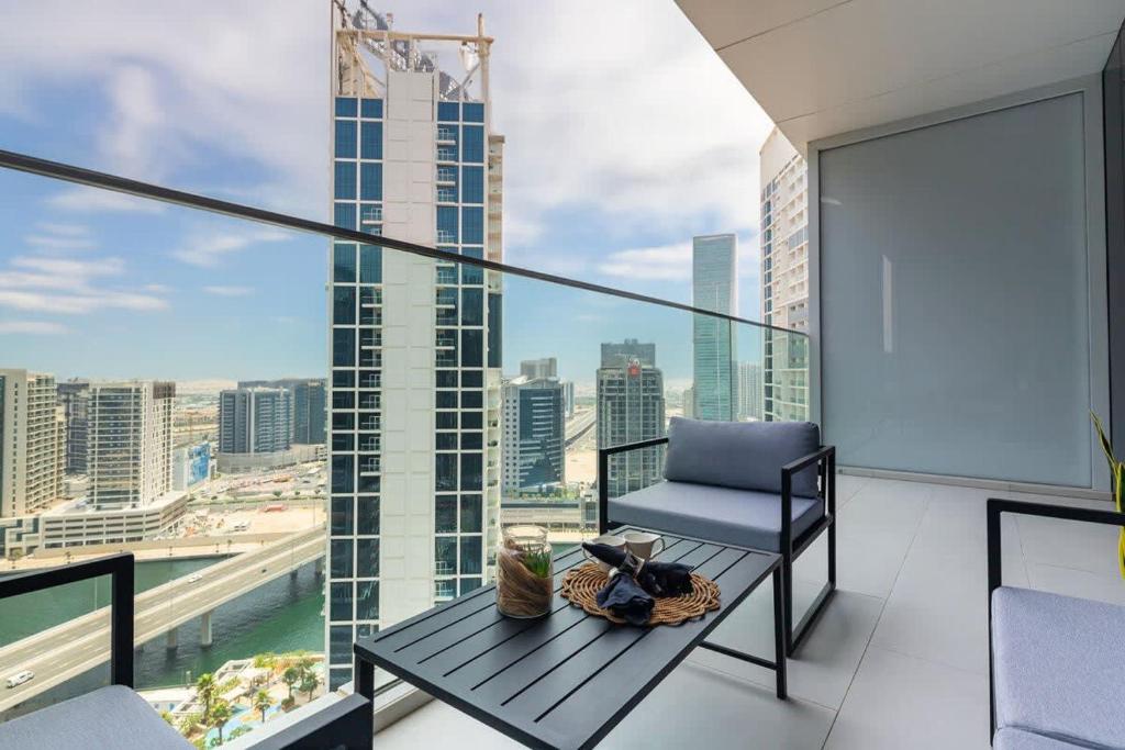 Frank Porter – Marquise Square Tower