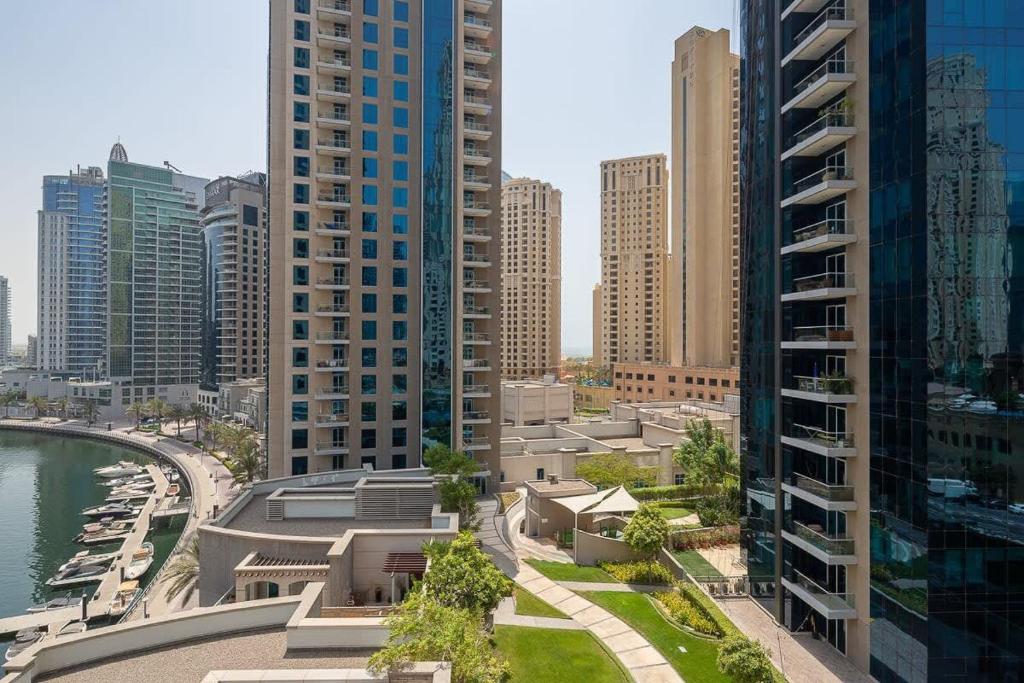 Fotografie z fotogalerie ubytování Frank Porter - Paloma Tower v Dubaji