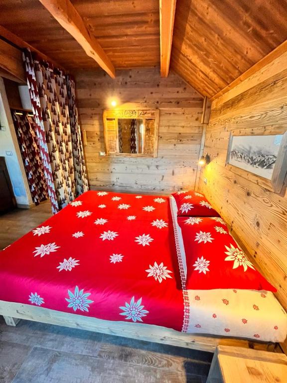 Postel nebo postele na pokoji v ubytování Chalet du Paradis