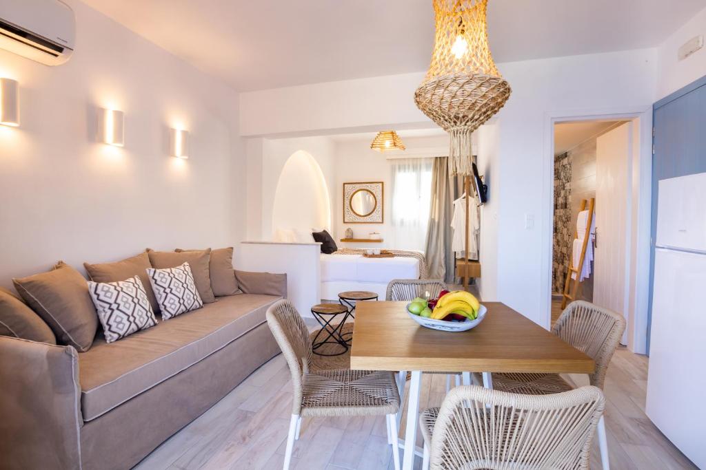 Posezení v ubytování Yploui Suites