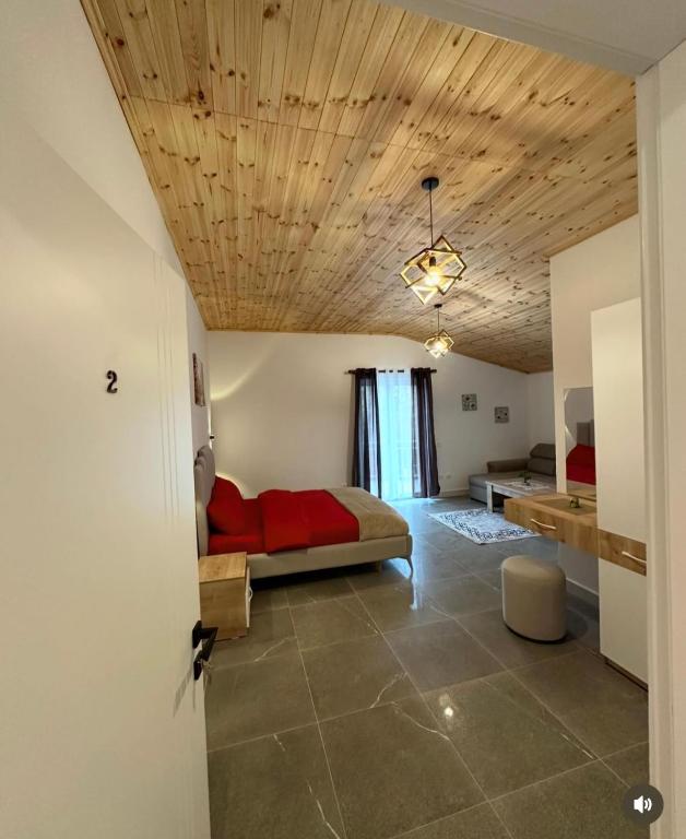 Postel nebo postele na pokoji v ubytování Qyteza Guest House & Camping