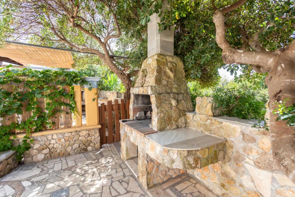 Ogród w obiekcie Villetta Jasmine con giardino Torre Pali
