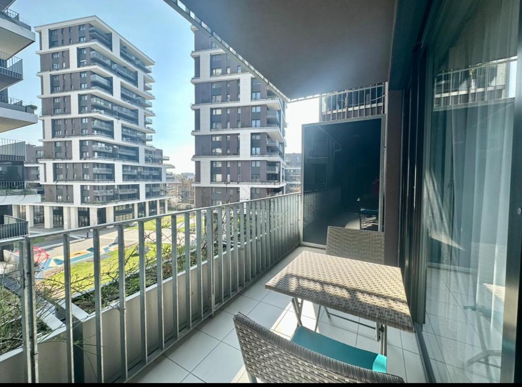 A balcony or terrace at Panorama Apartment 2 #W6 #Terrace #FreeParking