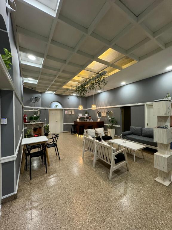 Kuchyň nebo kuchyňský kout v ubytování Lead Hostel