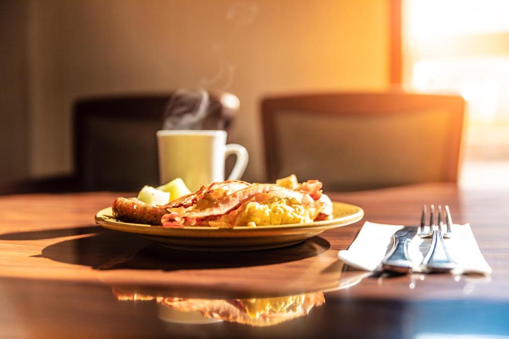 Service Plus Inns and Suites Calgary - Resim 21