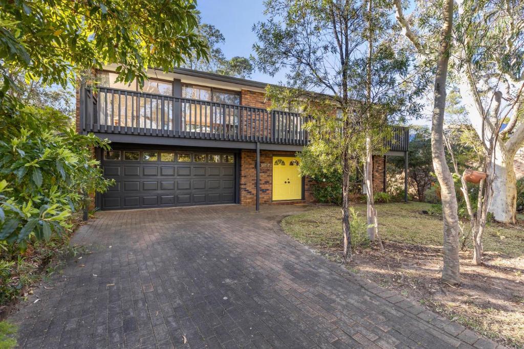 Halliwag Haven, Manyana (updated prices 2024)