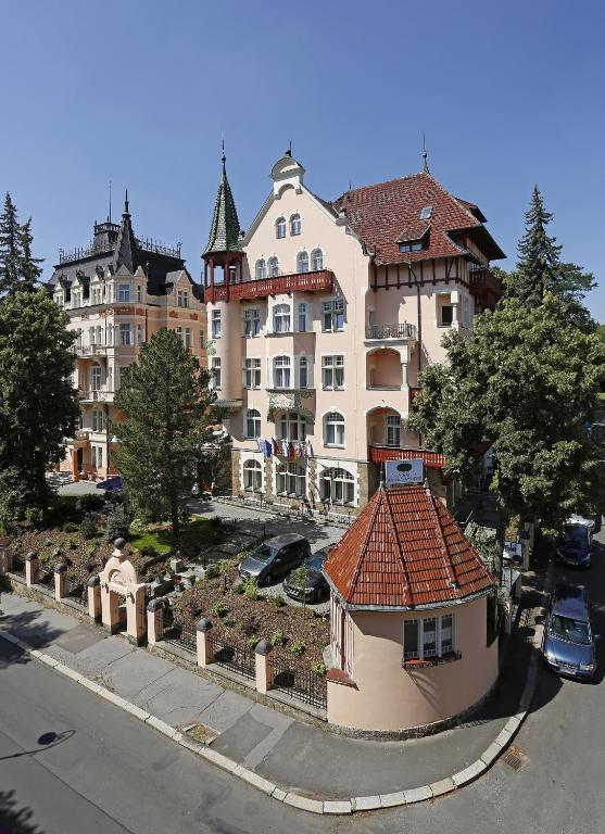 Budova, kde se hotel nachází