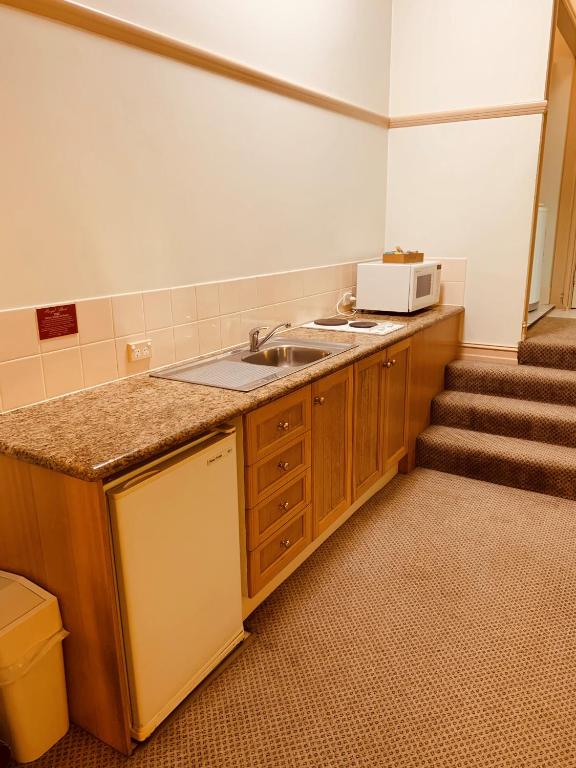 Royal Albert Hotel - Resim 16