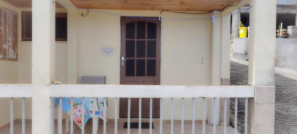 Fotografie z fotogalerie ubytování F2 familial - Vue imprenable sur la baie du Marin v destinaci Le Marin