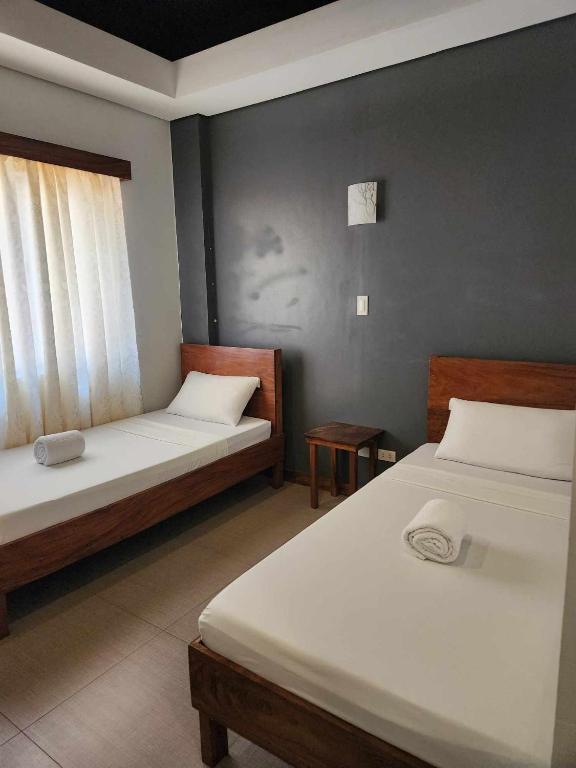 Acacia Garden Inn and Suites - Standard Twin Room