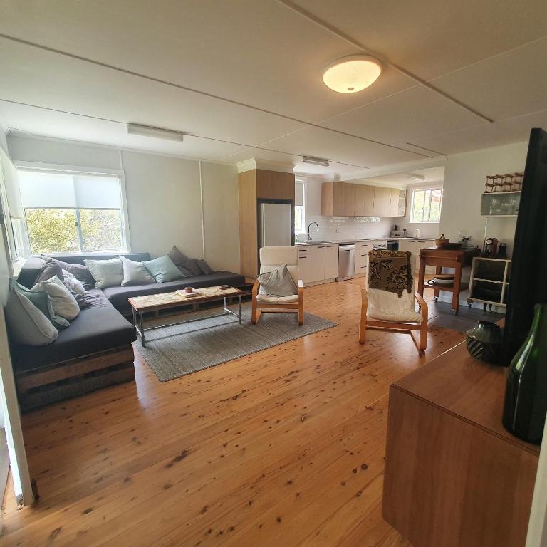 Olivers Beach House, Manyana (updated prices 2024)