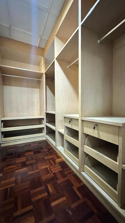 Palanda nebo palandy na pokoji v ubytování Singa angsa house 狮鵝坊 半独立式别墅
