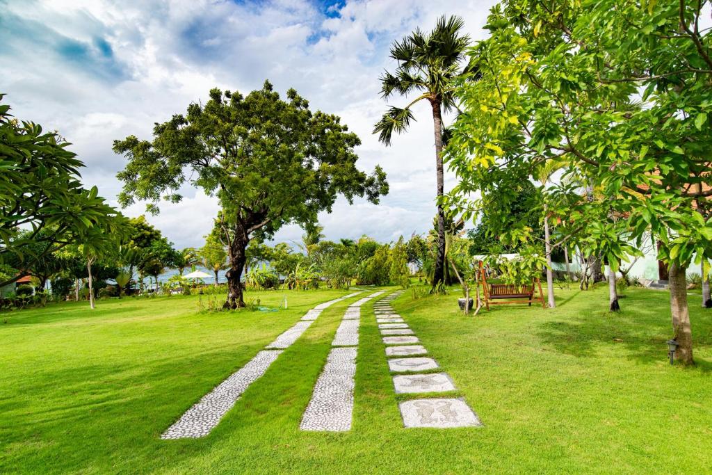 Zahrada ubytování Retreat Villa Toraja Baturinggit