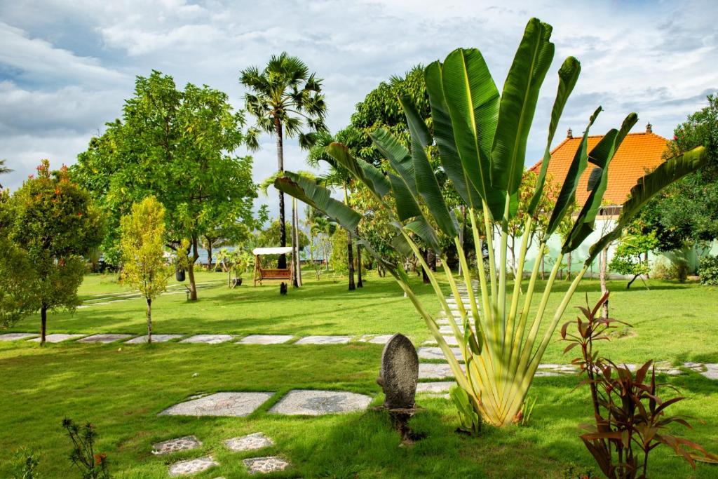 Zahrada ubytování Retreat Villa Toraja Baturinggit