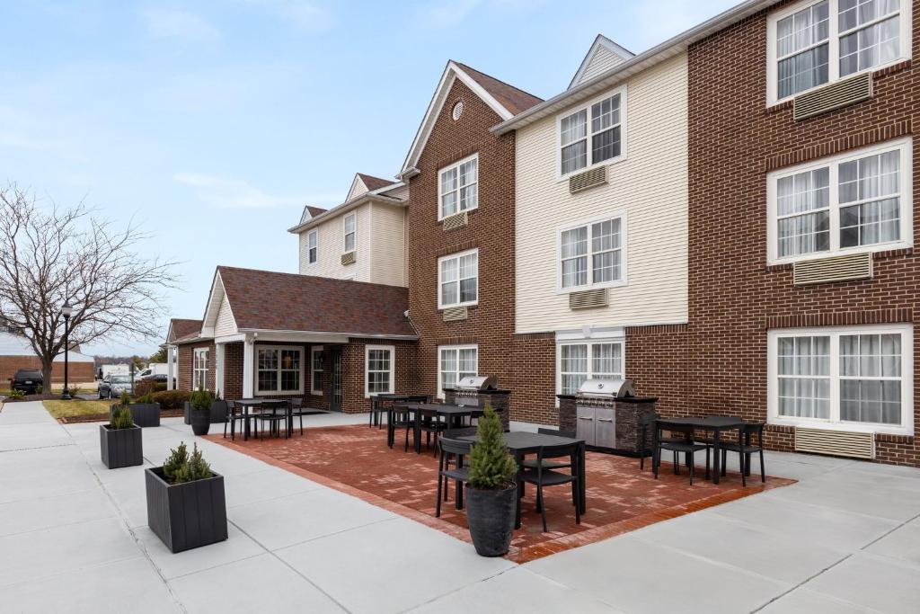 Candlewood Suites St Louis St Charles by IHG photo