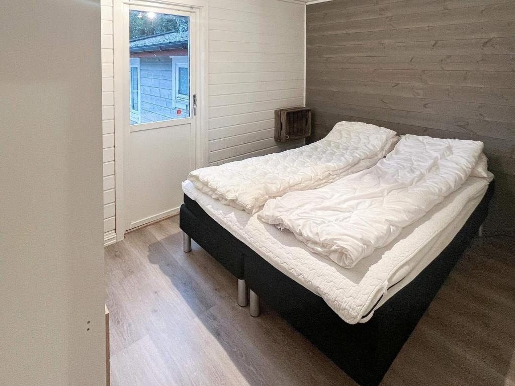Postel nebo postele na pokoji v ubytování Holiday home bremnes V
