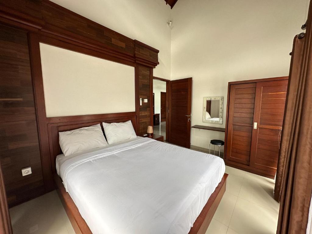 Bukit Kembang Sari - Family Room With Mountain View