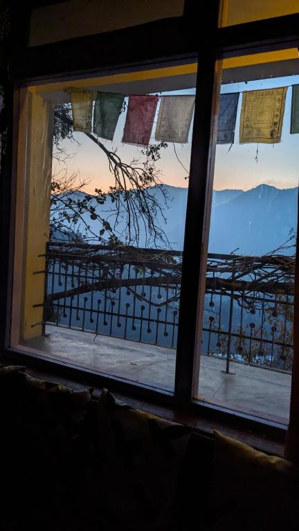 Ikigai Manali - Deluxe Double Or Twin Room With Mountain View
