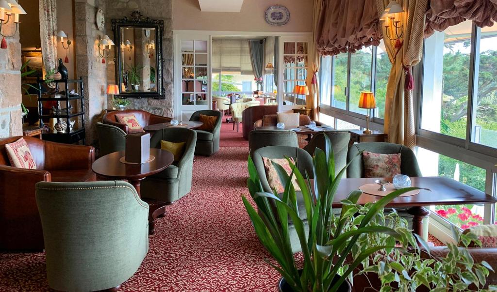 Posezení v ubytování TI AL LANNEC Hotel - Restaurant & Spa