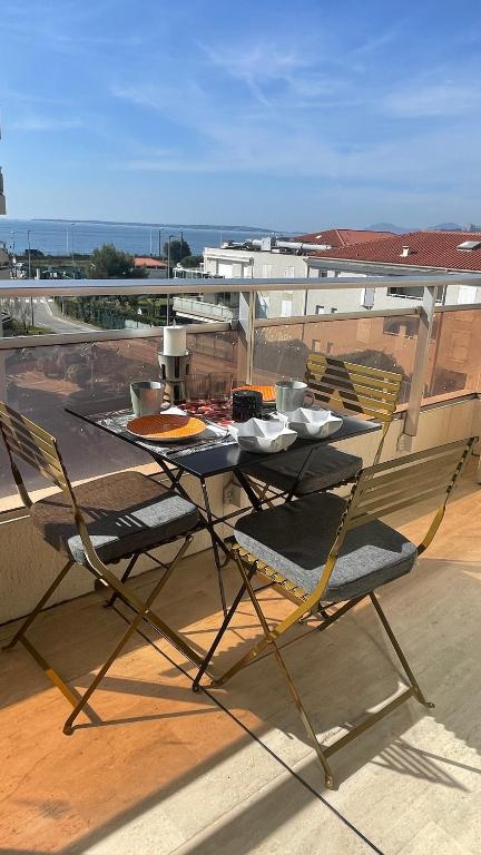 Balkón nebo terasa v ubytování Studio Vue Mer - terrasse - parking - plage