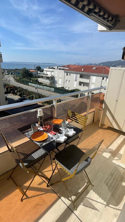 Balkón nebo terasa v ubytování Studio Vue Mer - terrasse - parking - plage