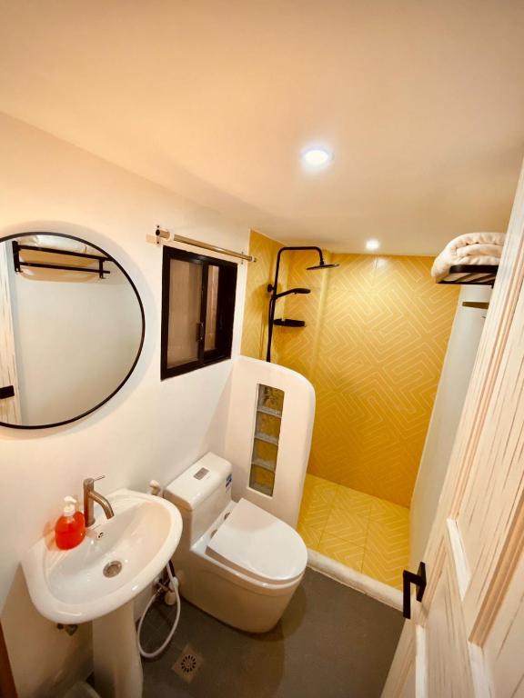 Vannituba majutusasutuses Happiness Hostel Boracay