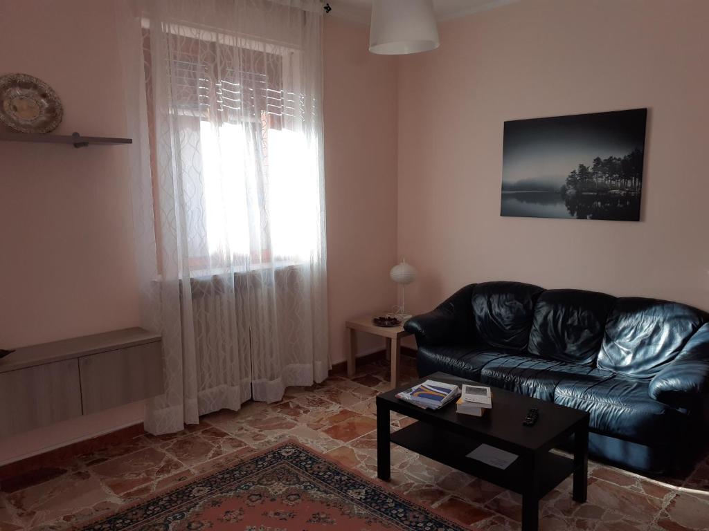 Χώρος καθιστικού στο Casa Bricat in centro a Monforte