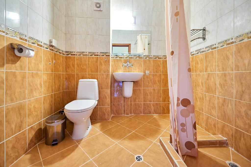 A bathroom at Complex Relax Pomorie All Inclusive
