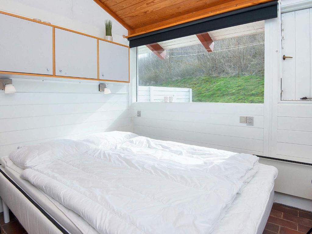 Postel nebo postele na pokoji v ubytování Holiday home Aabenraa LX