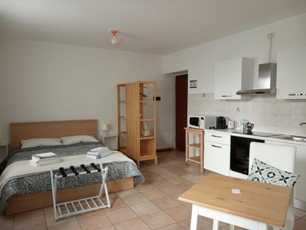 Køkken eller tekøkken på Casa di Corte a Milano