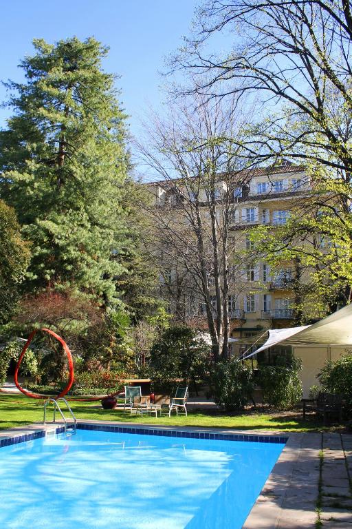 Bazén v ubytování Parkhotel Laurin nebo v jeho okolí