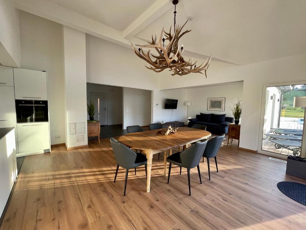 Kuchyň nebo kuchyňský kout v ubytování Ferienhaus am Weinberg Krast
