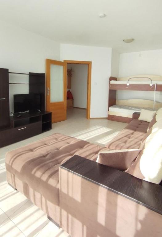Postel nebo postele na pokoji v ubytování Sea view family apartment Saint Vlas