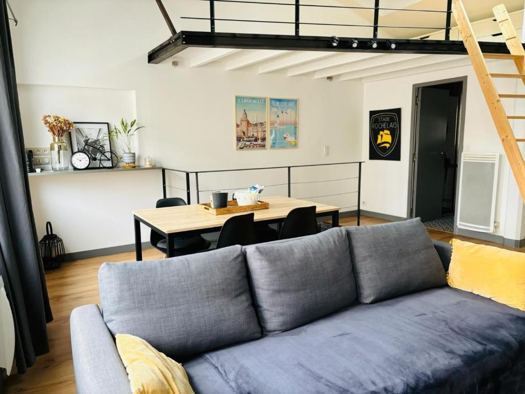 Photo de la galerie de l'établissement Tout confort hyper centre La rochelle avec garage, à La Rochelle