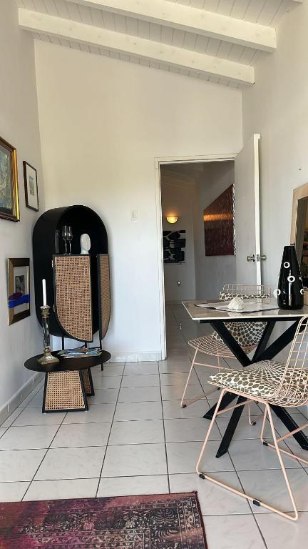 TV a/nebo společenská místnost v ubytování Thuishaven boutique mini-resort - no kids